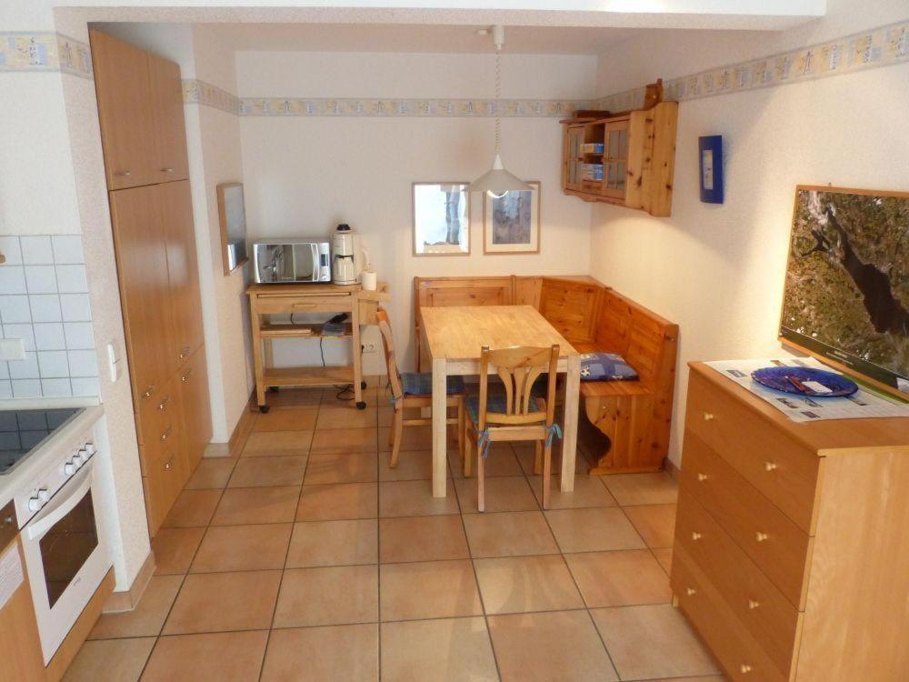 Ferienwohnung-Sanwald Friedrichshafen Bagian luar foto